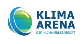 Logo der Klima Arena: Links im Bild eine blau-grüne Kugel, rechts daneben in Versalien „KLIMA ARENA“, darunter kleiner „Der Klima-Erlebnisort“
