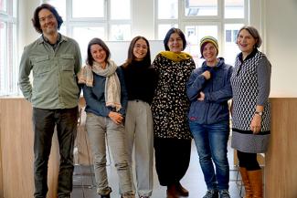 DasTeam des Projekts MeAviA mit Prof. Dr. Michael Haus, Prof. Dr. Melanie Kuhn, Özge Uslu, Dr. Radmila Mladenova, Nadine Küßner, Prof. Dr. Bettina Degner.