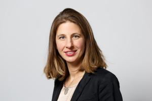 Dr. Katarina Batarilo-Henschen