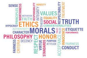 Bunte Wortwolke mit Begriffen rund um das Thema Ethik