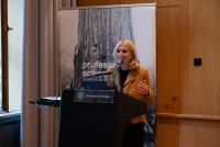Prof. Dr. Felicitas Thiel am Rednerpult